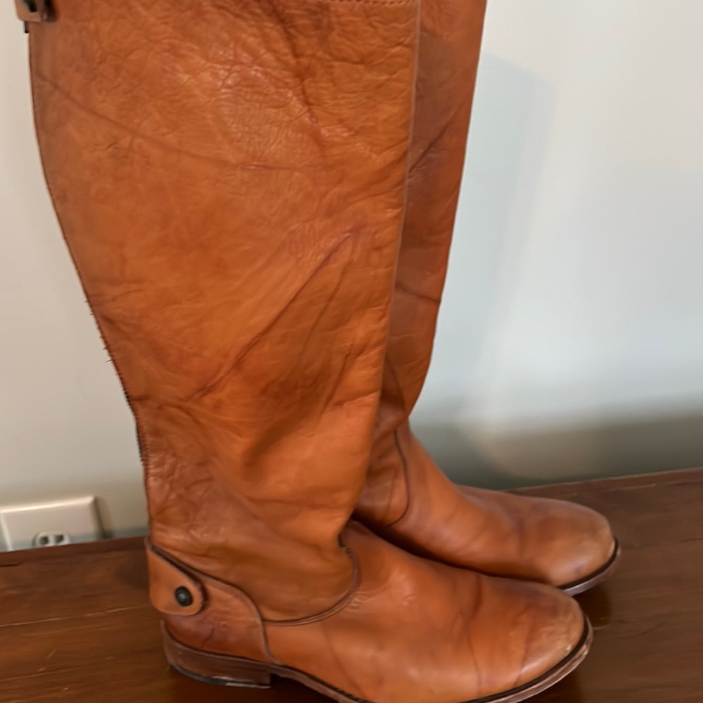 Frye Melissa Button Back Zip 7M